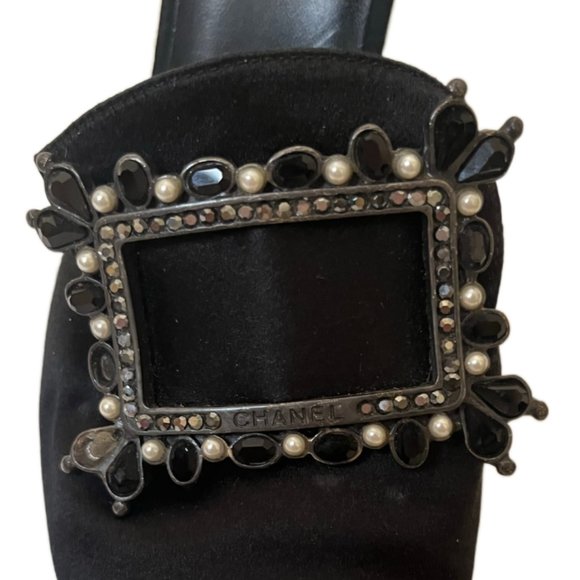 Chanel Black Satin 3.5" heels Gemstone buckle Size 36.5  (US size 6) - Picture 12 of 14